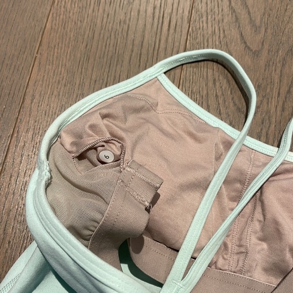 Lululemon Size 6 Power Y Tank *Everlux | Island Mist Tank Top - Picture 10 of 11